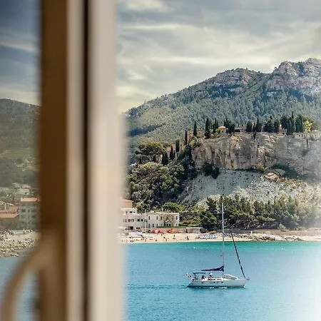 L'odyssee Bleue Vue Cassis